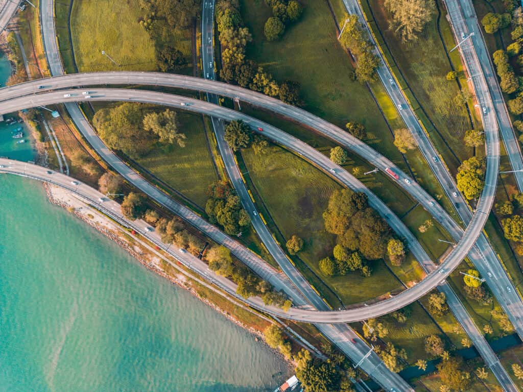 The connected supply chain helps companies build greater resiliency and agility during times of disruption by using data to make informed decisions. 